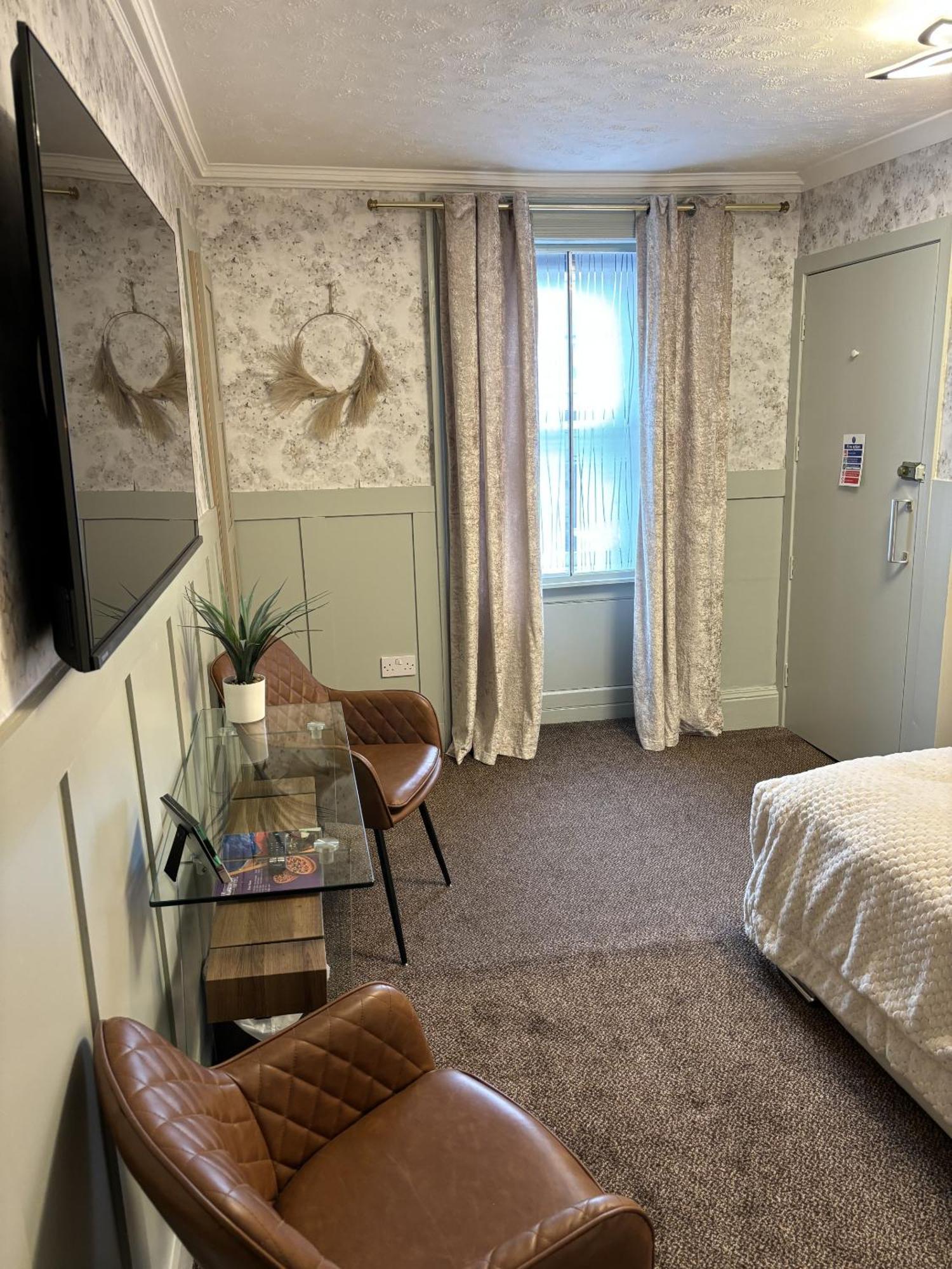 The Blackhorse Accommodation ニュートン・スチュワート エクステリア 写真